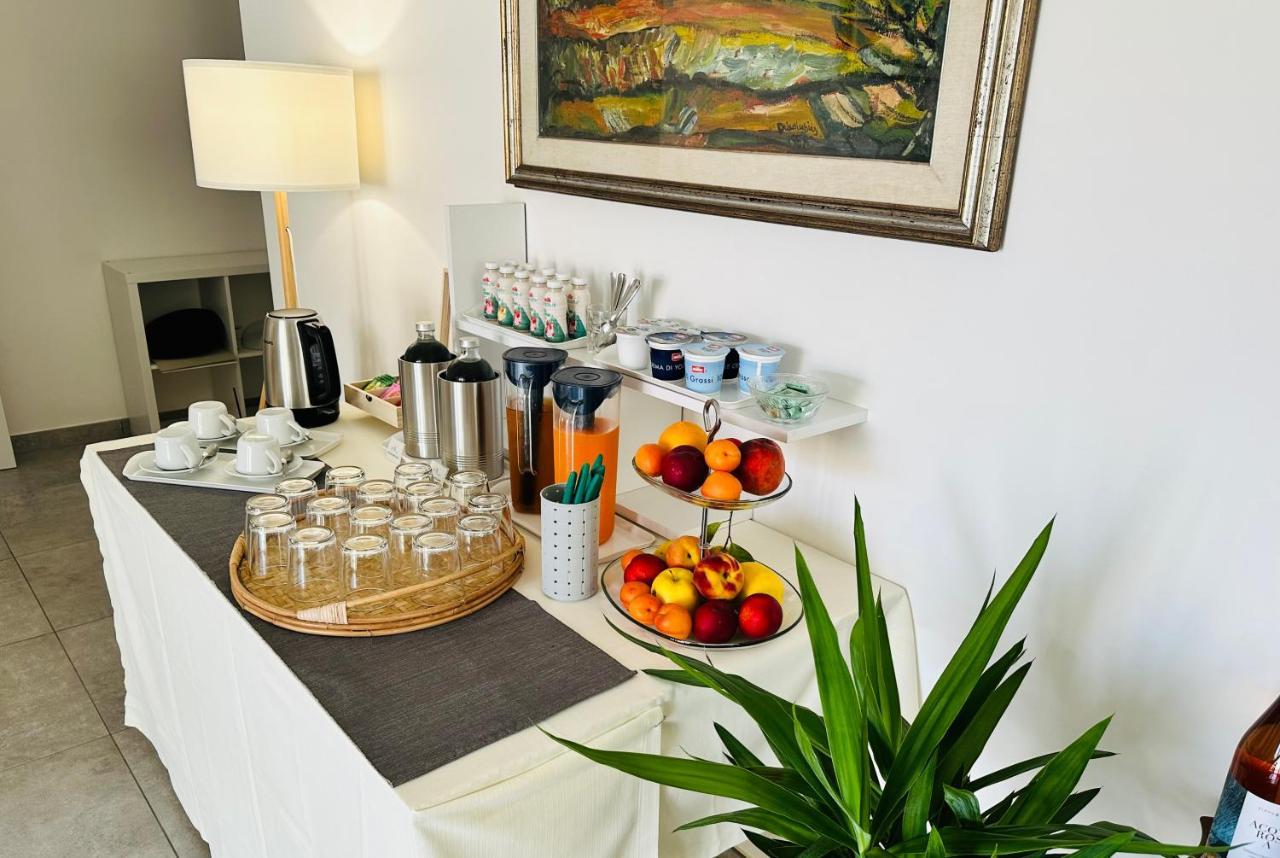 Invilla Bed&Breakfast - Quality Rooms Santa Maria di Castellabate Exterior photo